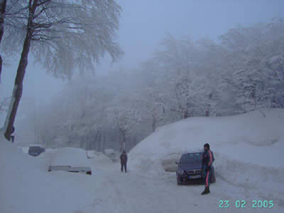 La neve nel parcheggio della Vetta